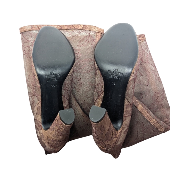 Valentino Garavani Runway Sheer Floral Lace Tall Heeled Statement Boot Size EU38 - Picture 13 of 14